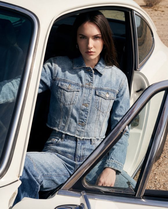 denim-set-kv-v3-04-open-door-poster-stare