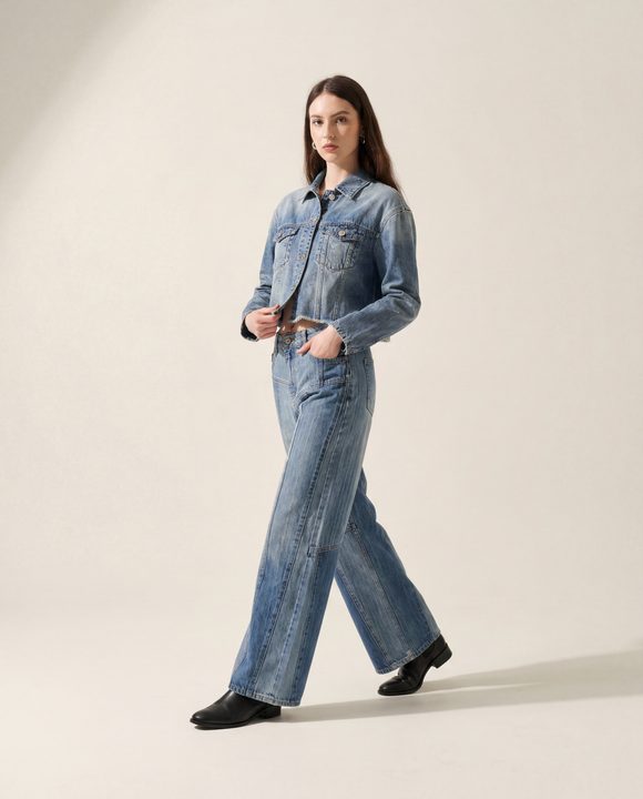 denim-set-lookbook-v2-02-front45-cross-step